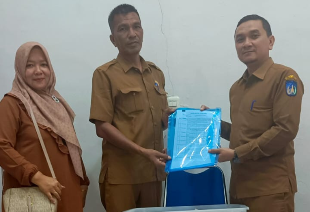 Badan Kesbangpol Kota Langsa menerima Laporan Pertanggungjawaban (LPJ) Pelaksanaan Pilkada Kota Langsa Tahun 2024